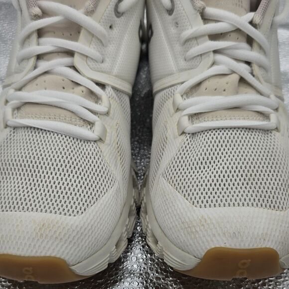 On Running White Athletic Shoes - Picture 9 of 11